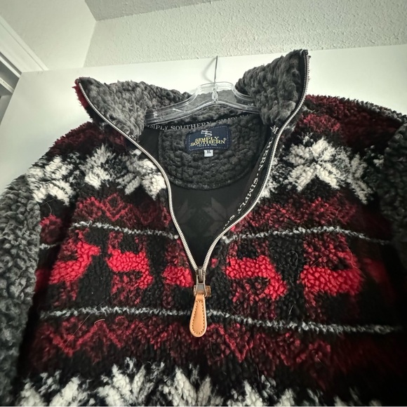 Simply Southern Sherpa Pullover - Picture 3 of 4